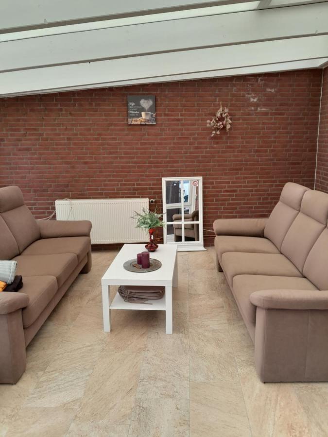 Tannenquartier - Ihr Ferienhaeuschen Apartment Gross Gronau Luaran gambar